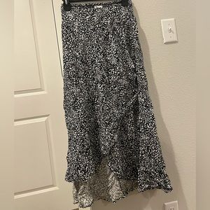 Black and white long skirt